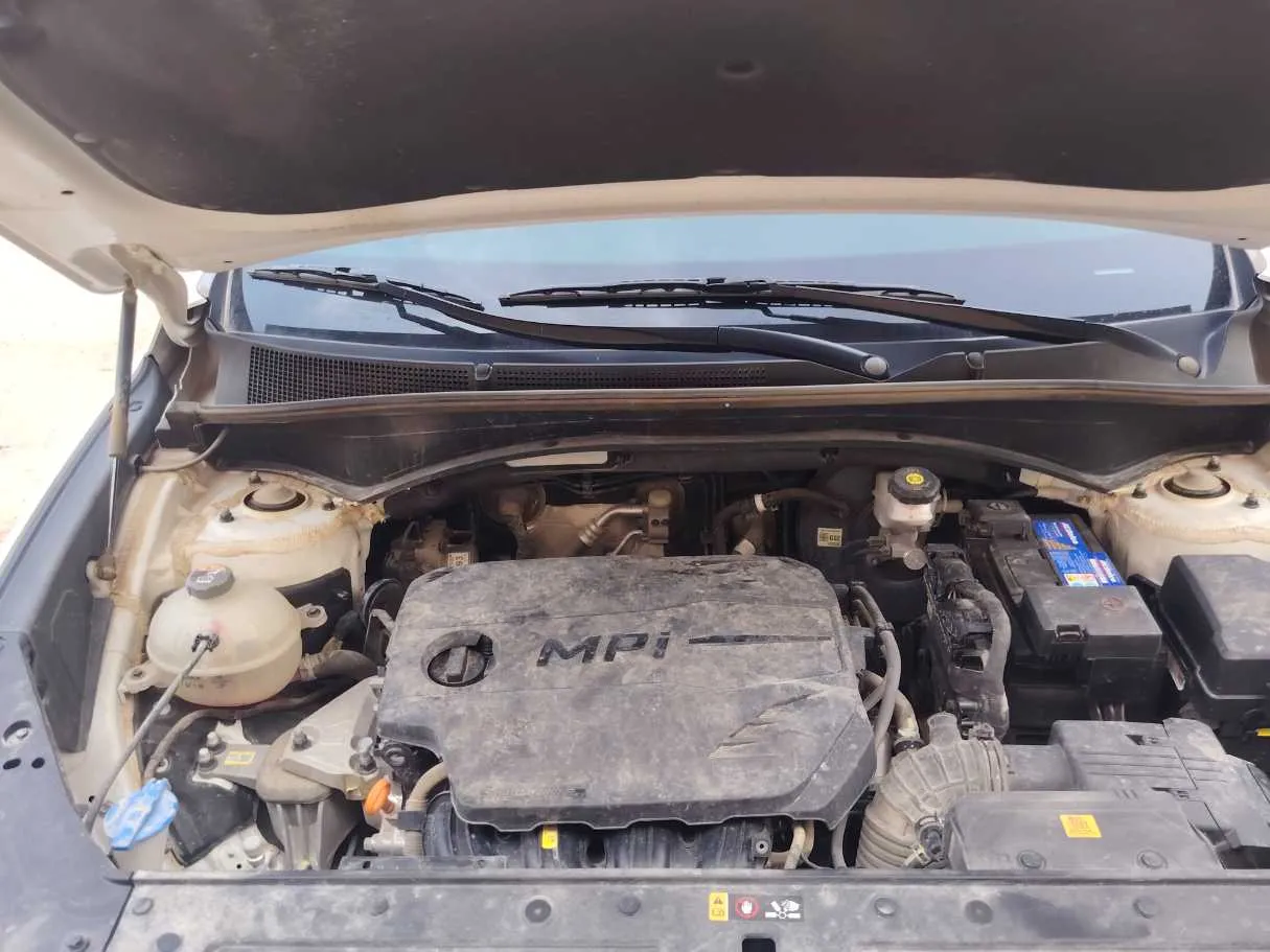 Car image 36