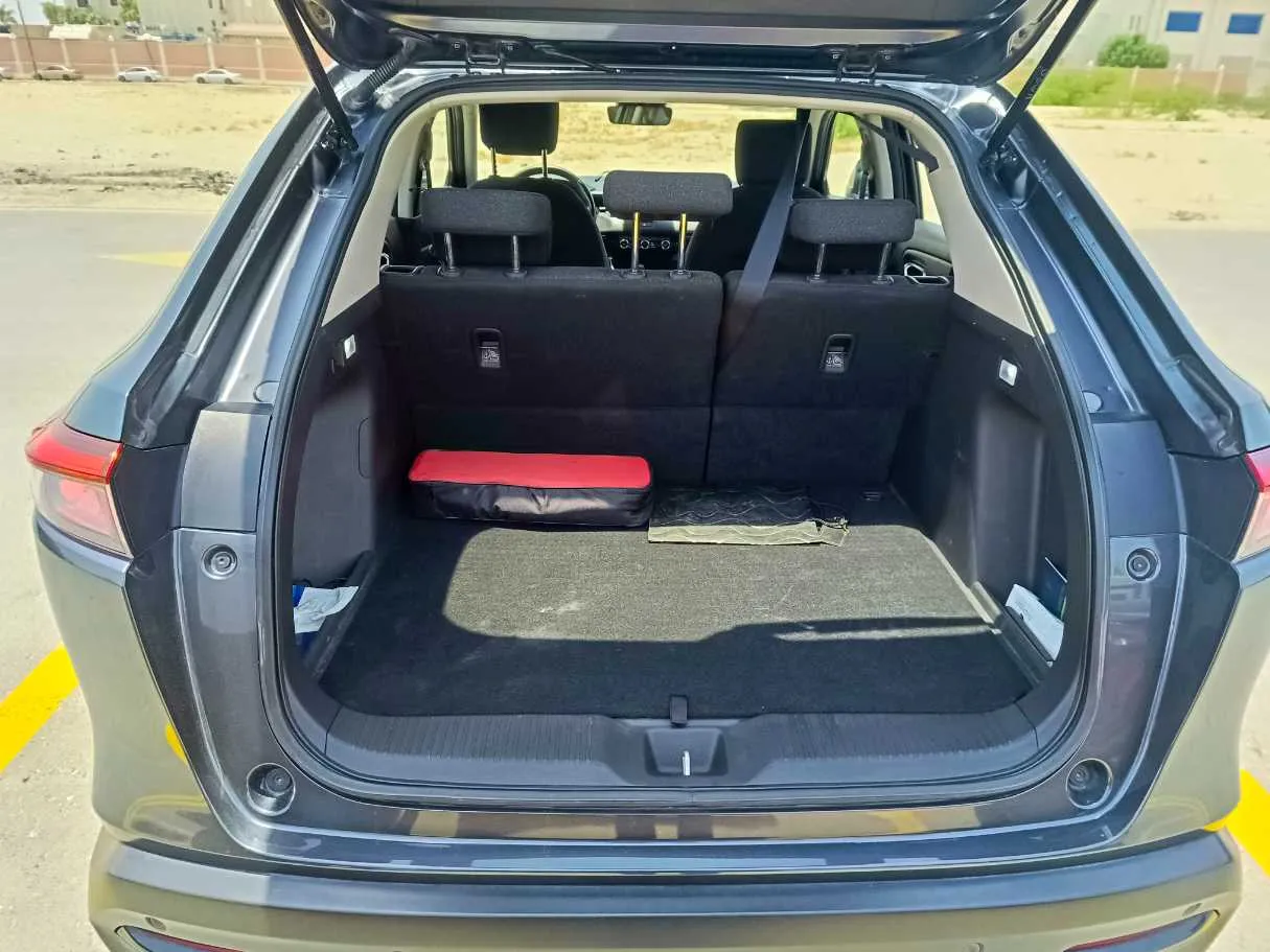 Car image 28