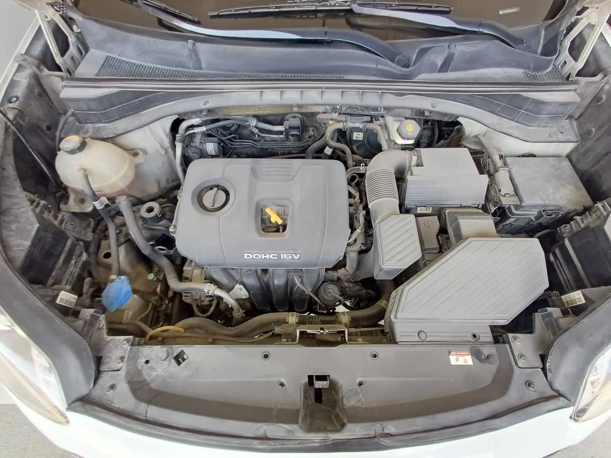 Car image 20