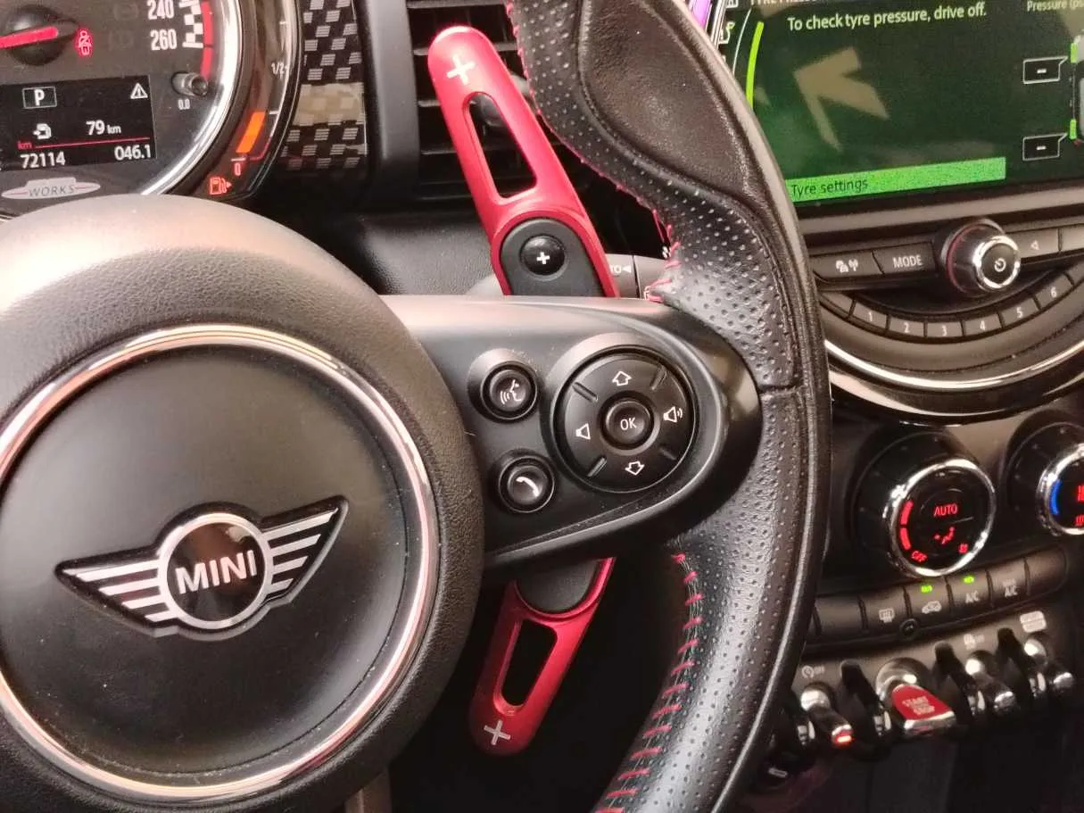 Car image 28