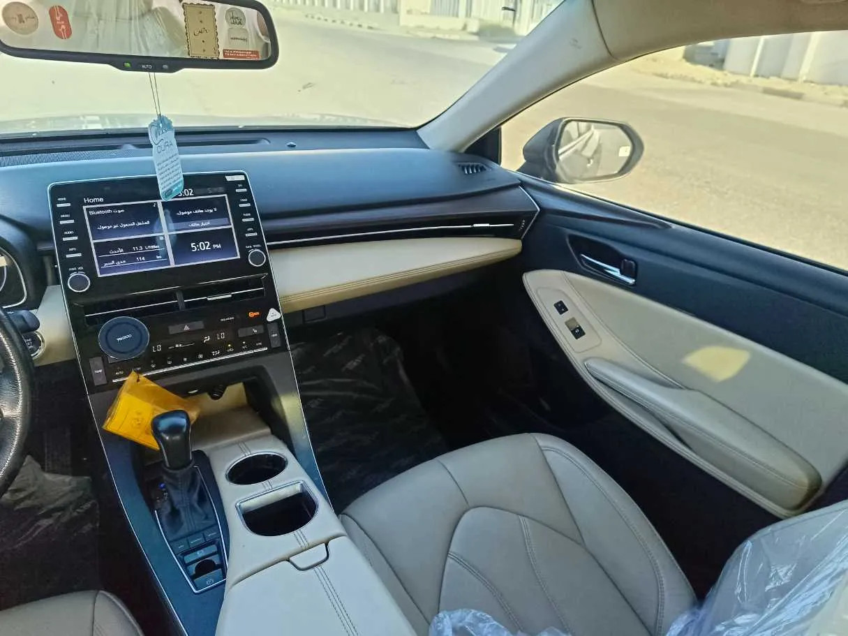 Car image 27