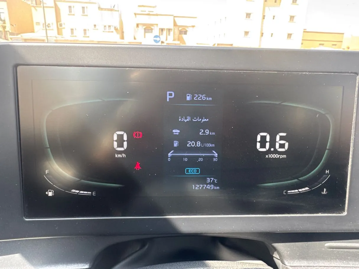 Car image 18