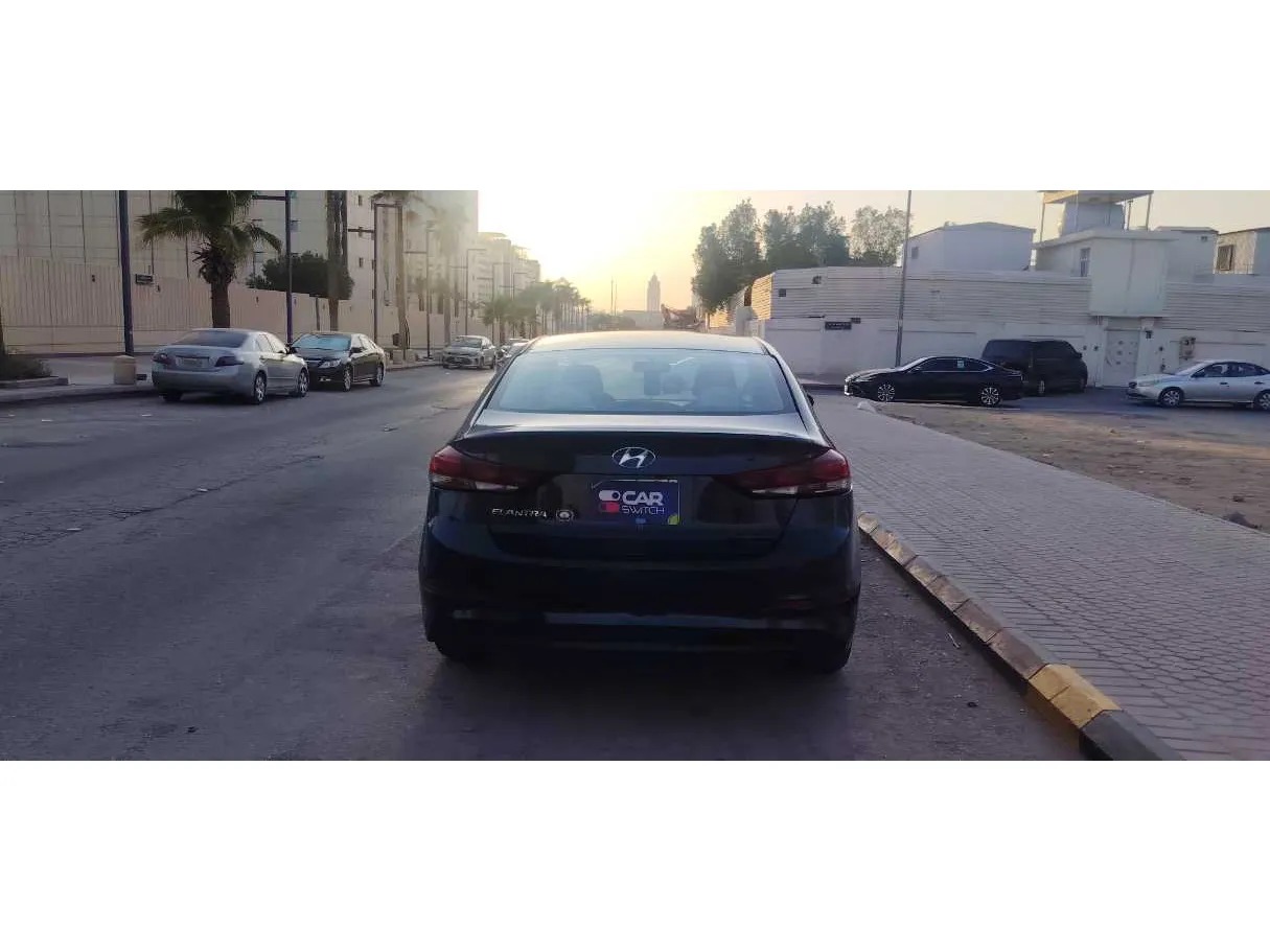 Car image 6