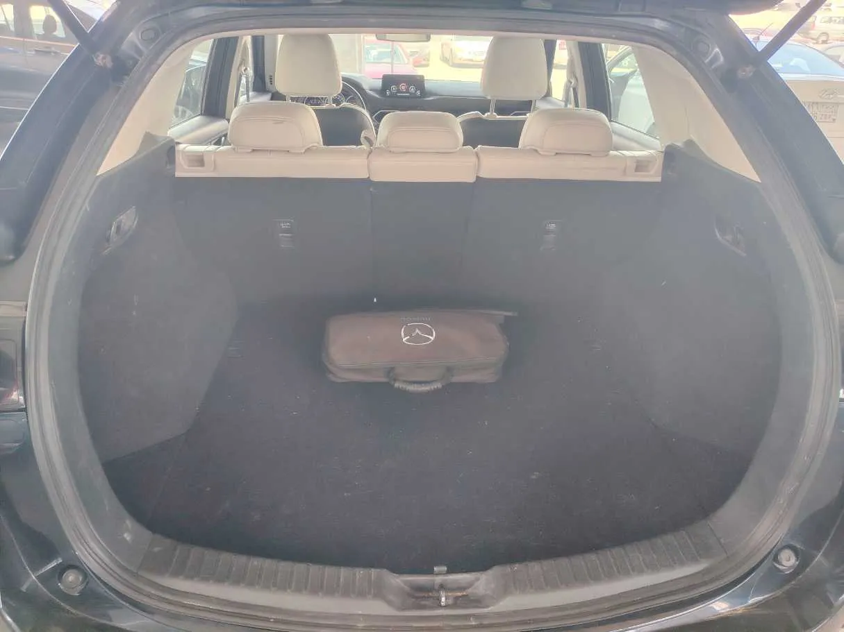 Car image 35