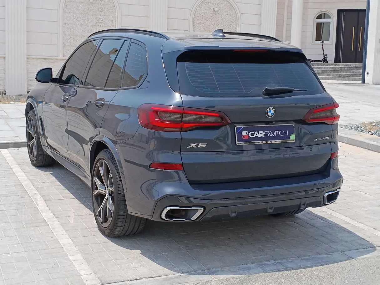 Car image 7