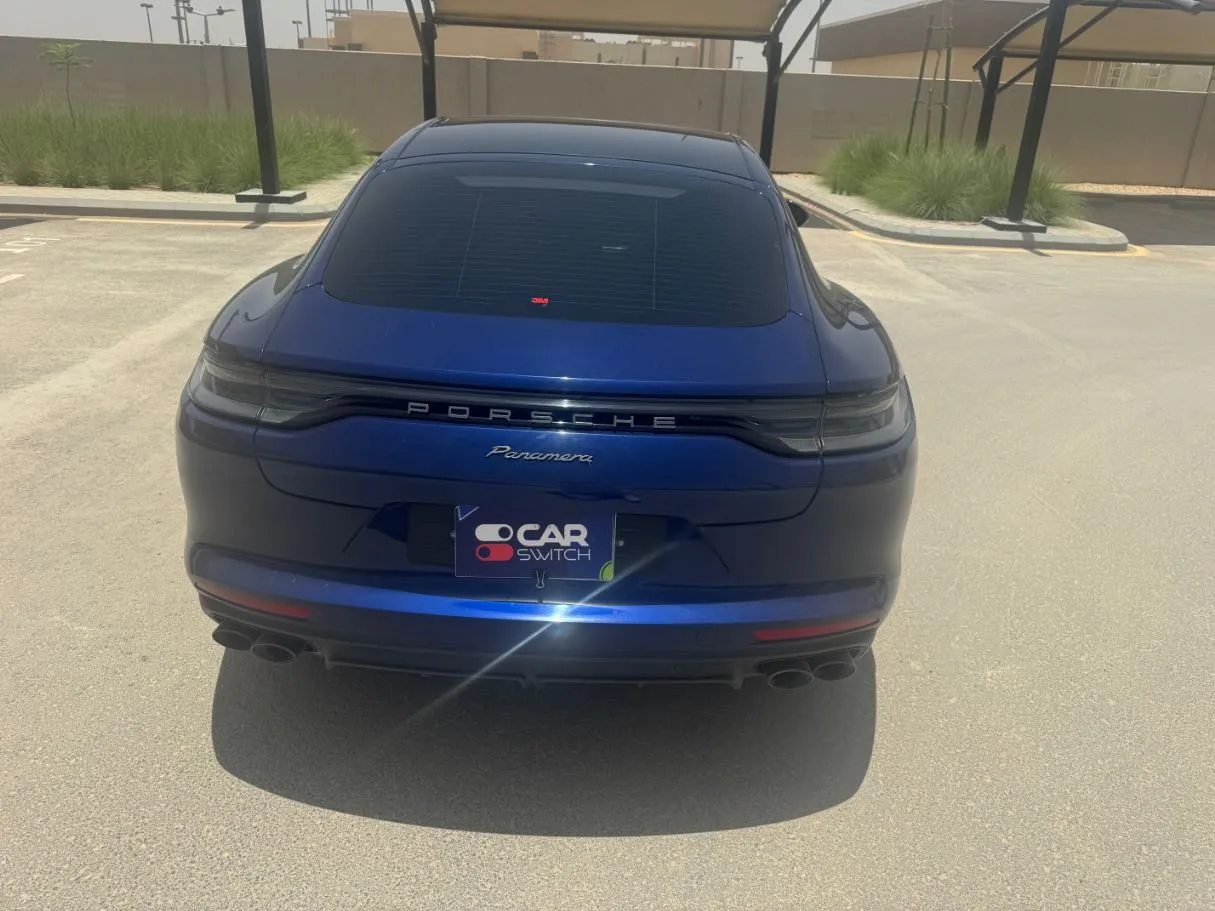 Car image 6