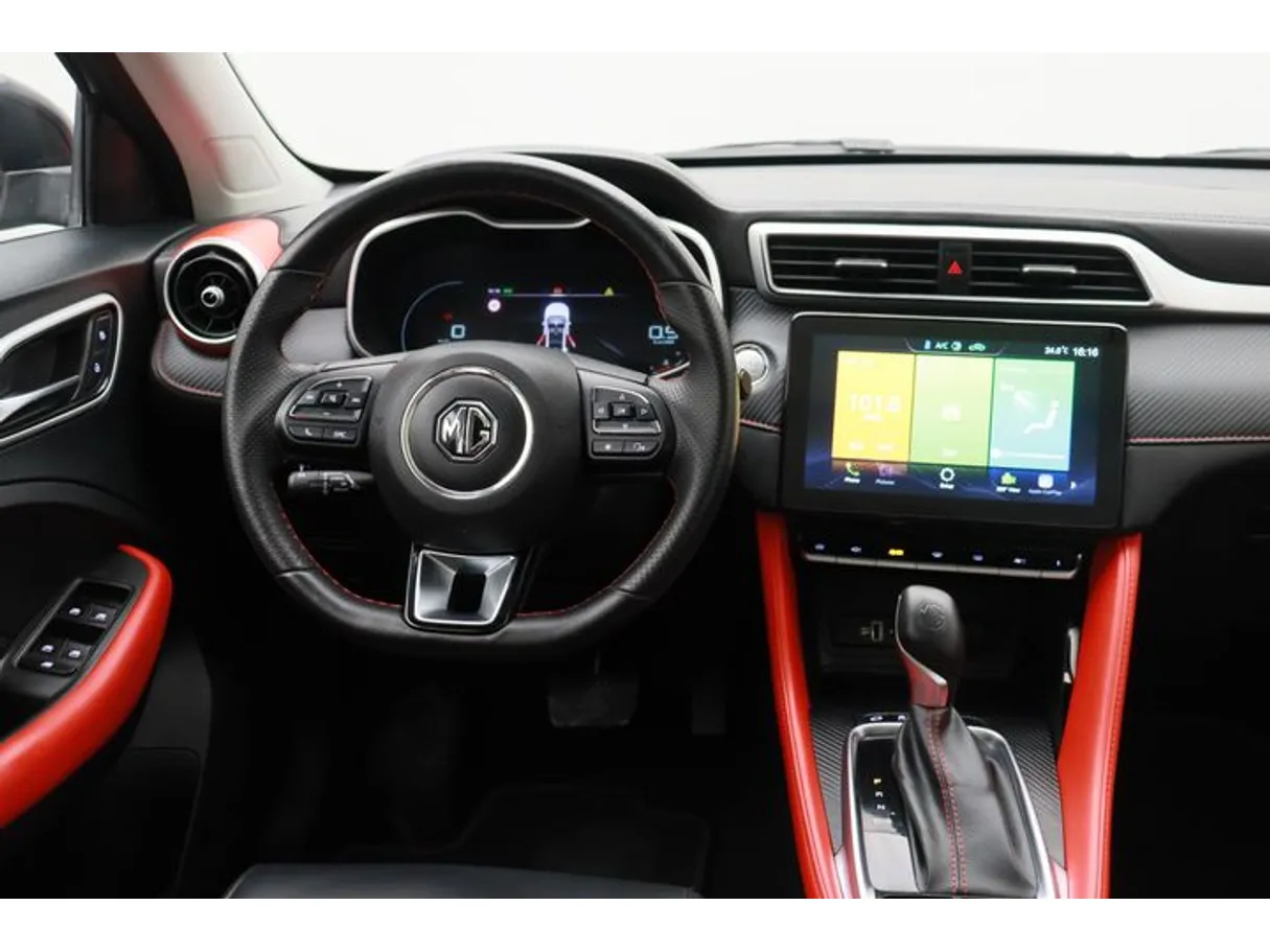 Car image 15