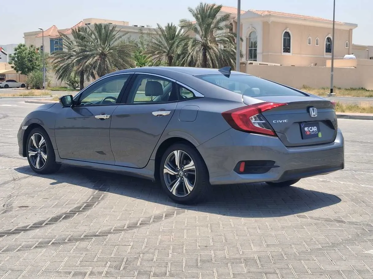 Car image 7