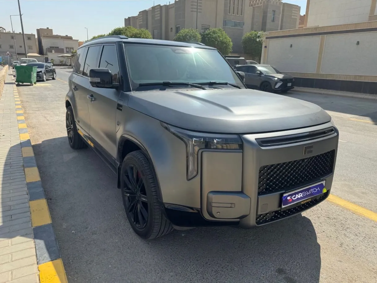 Car image 3