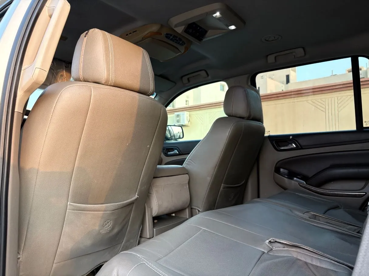Car image 20