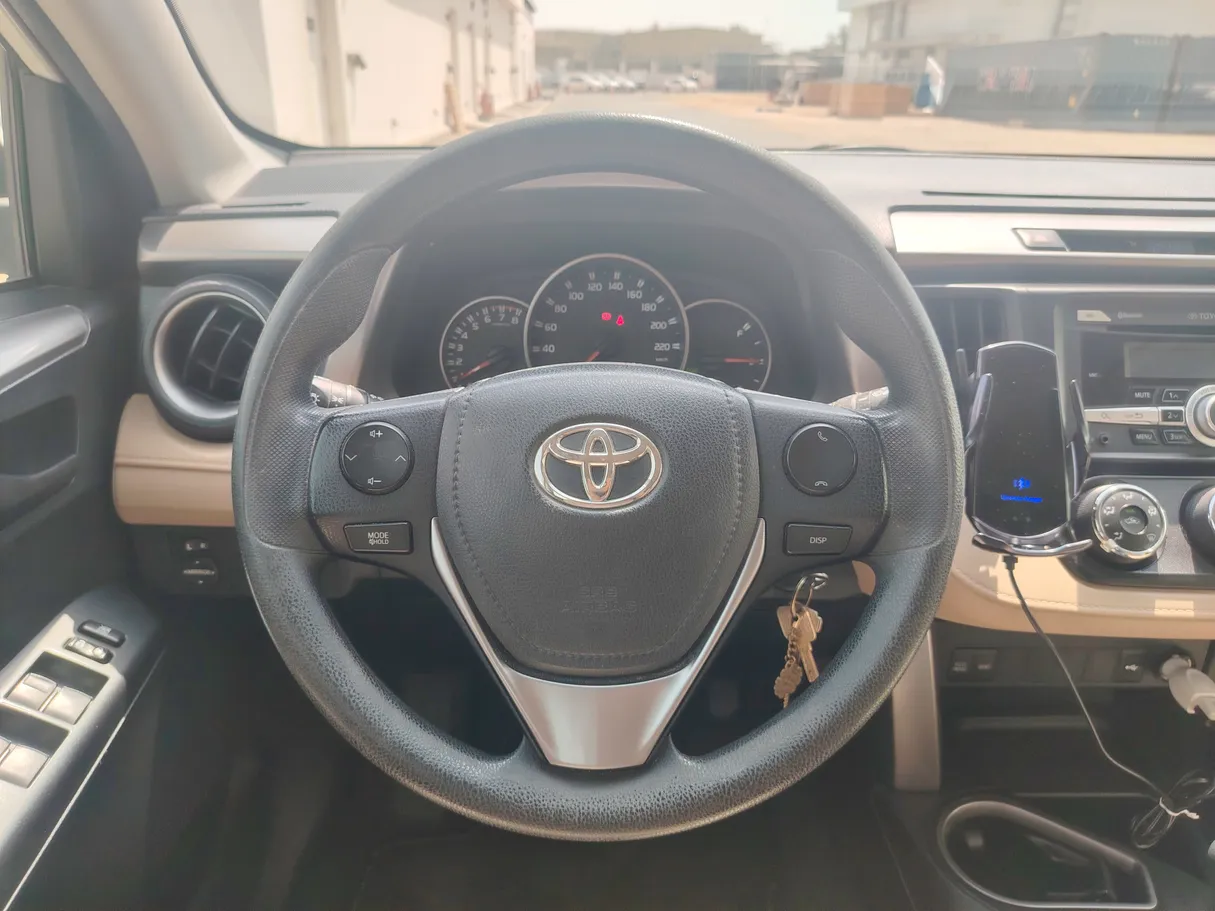 Car image 23