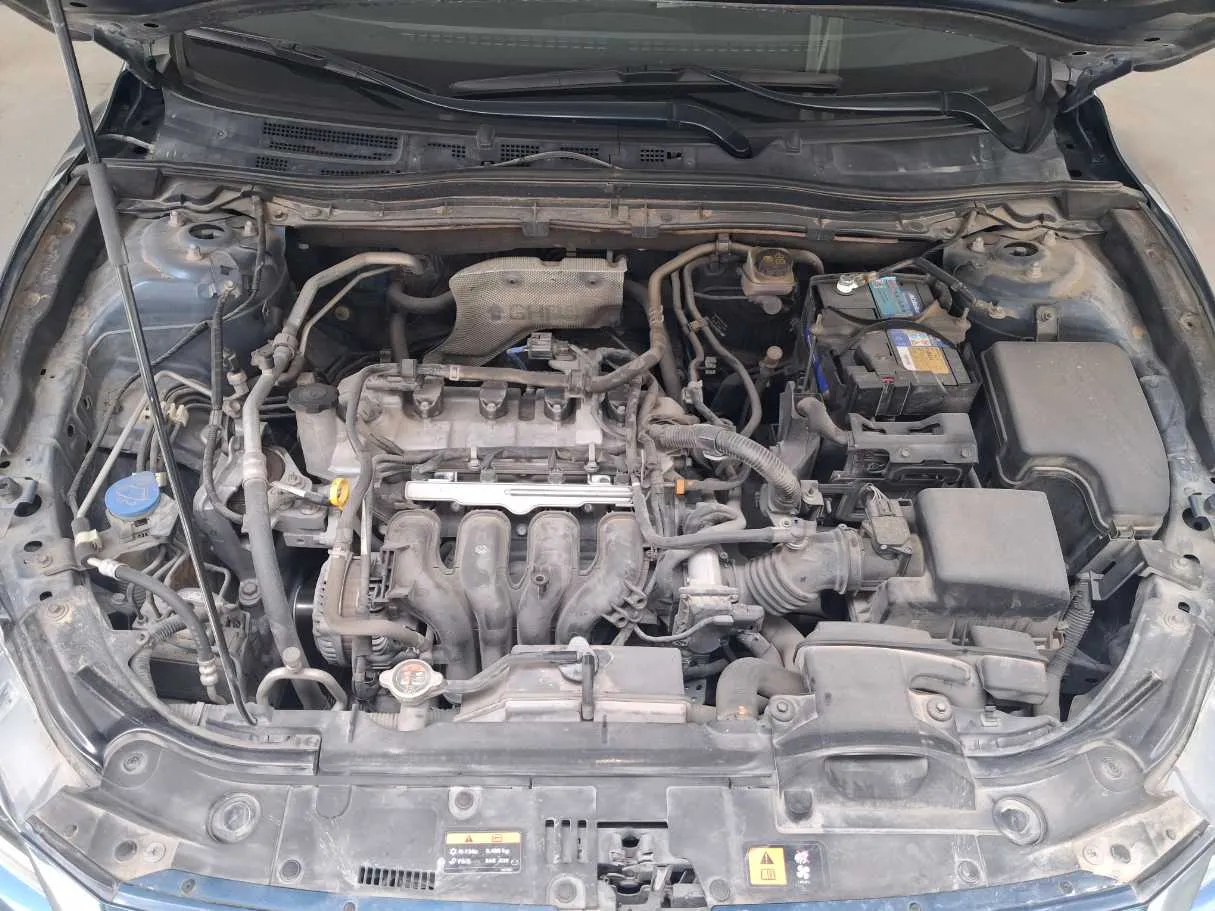 Car image 18