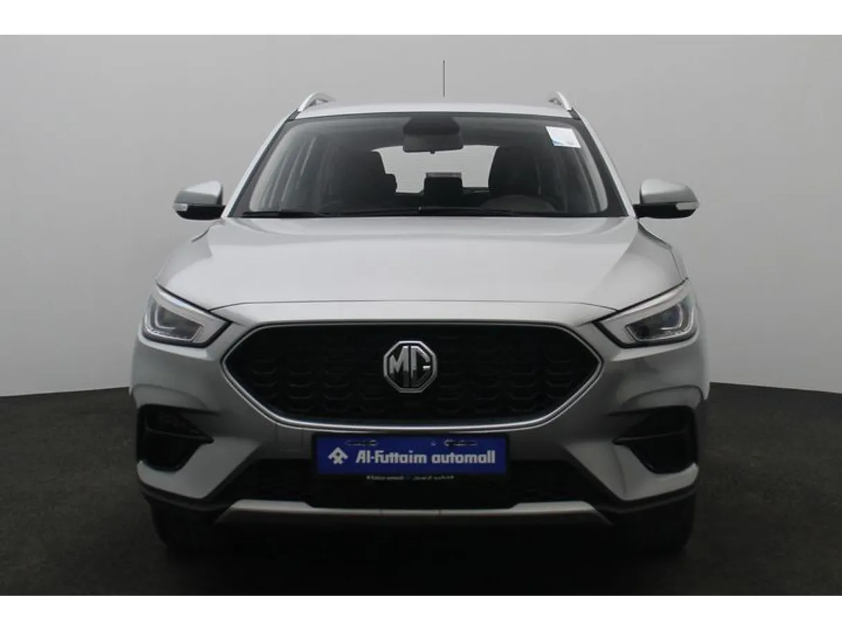 Car image 11