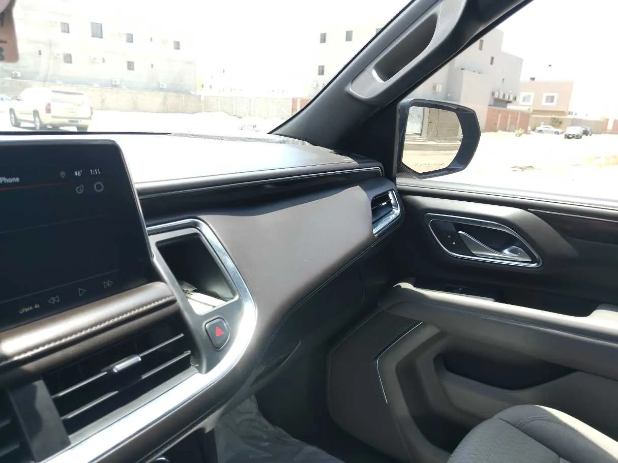 Car image 40