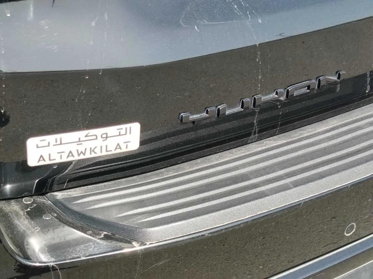 Car image 32
