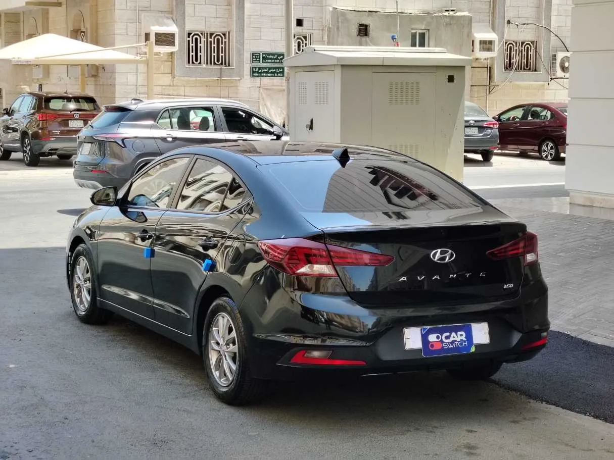 Car image 7