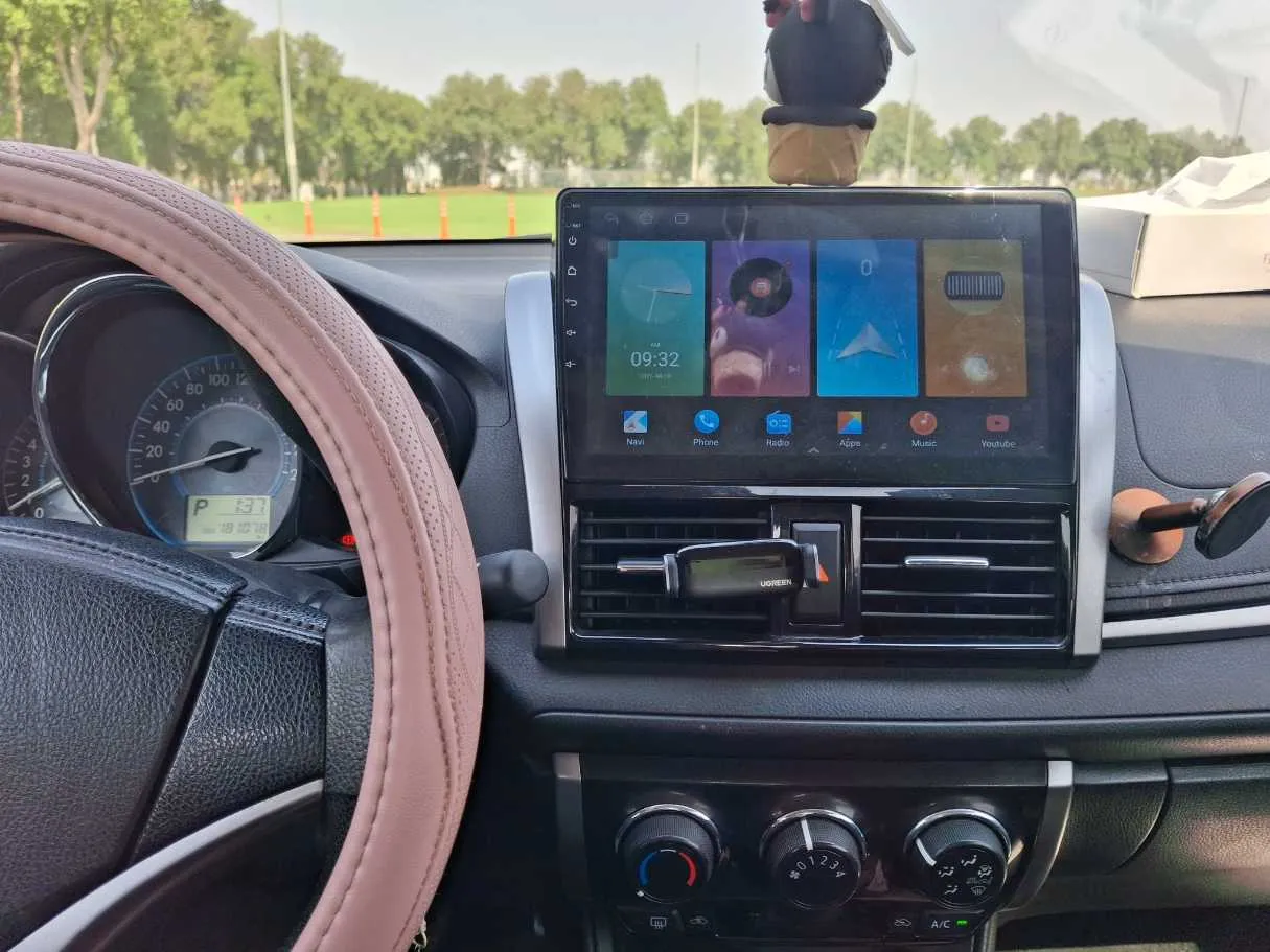 Car image 16