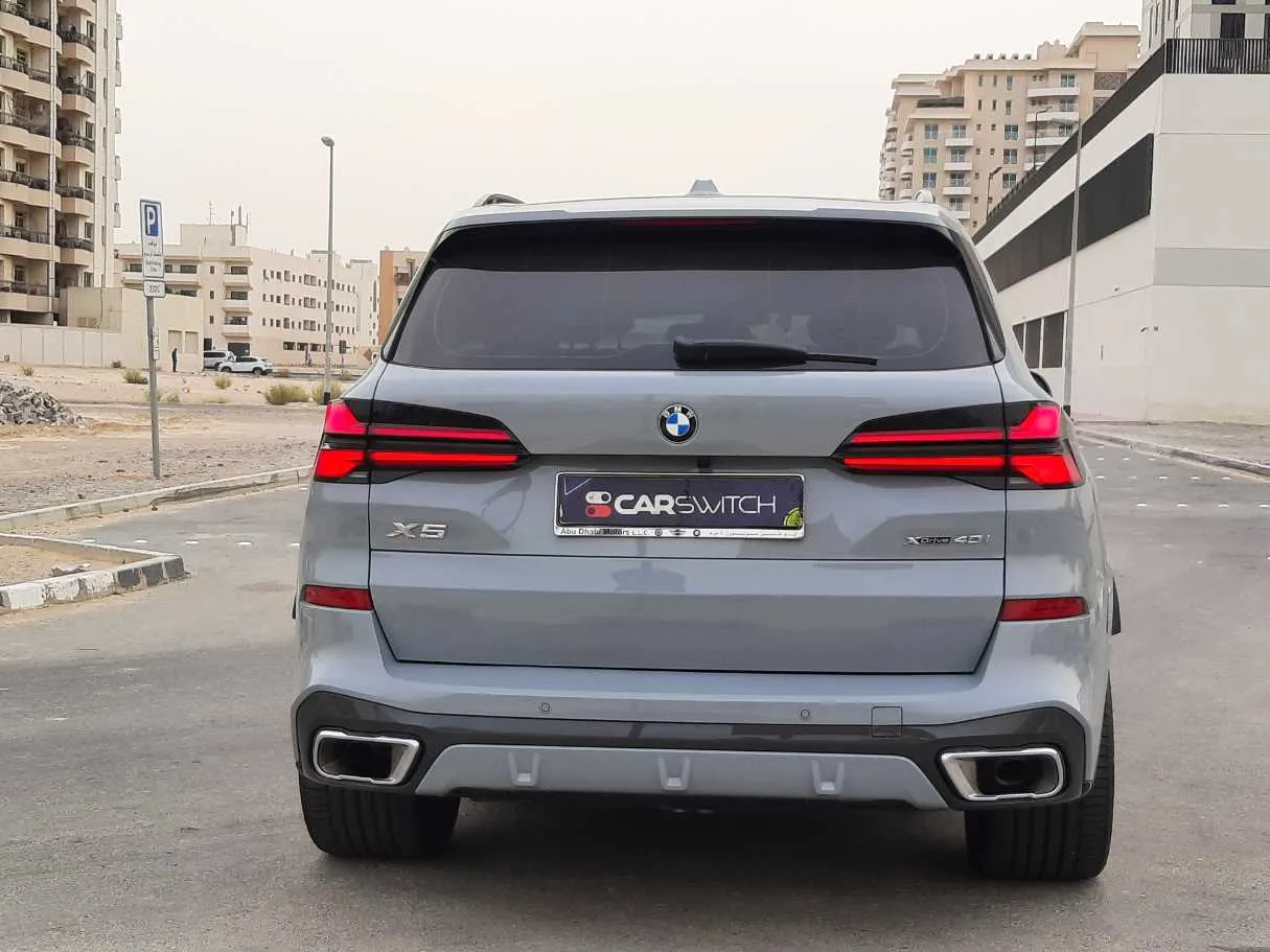 Car image 6