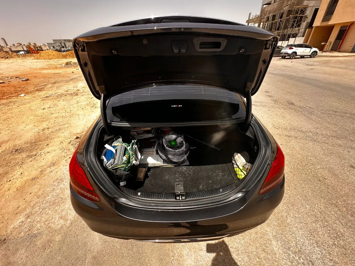 Car image 21