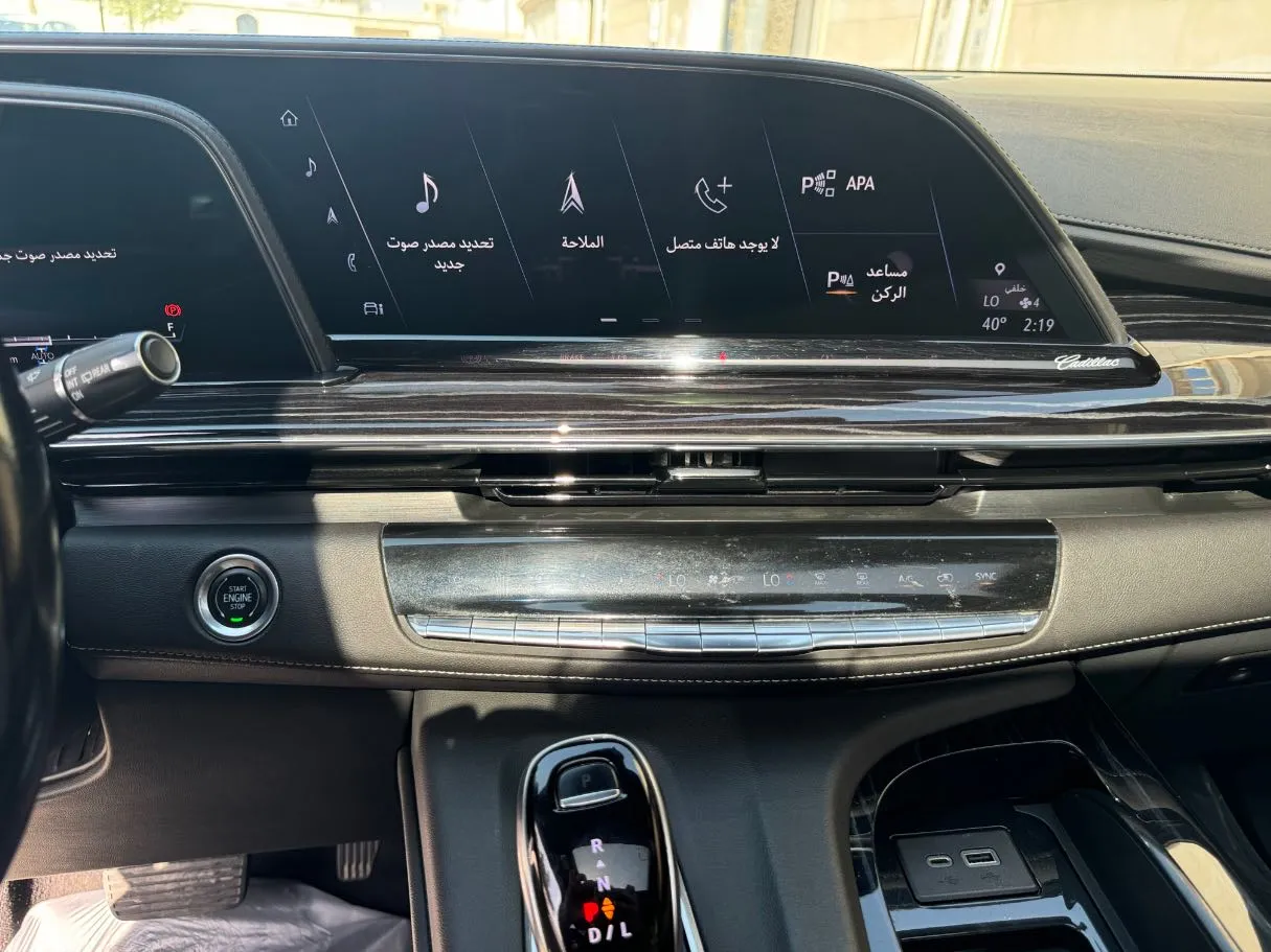 Car image 18