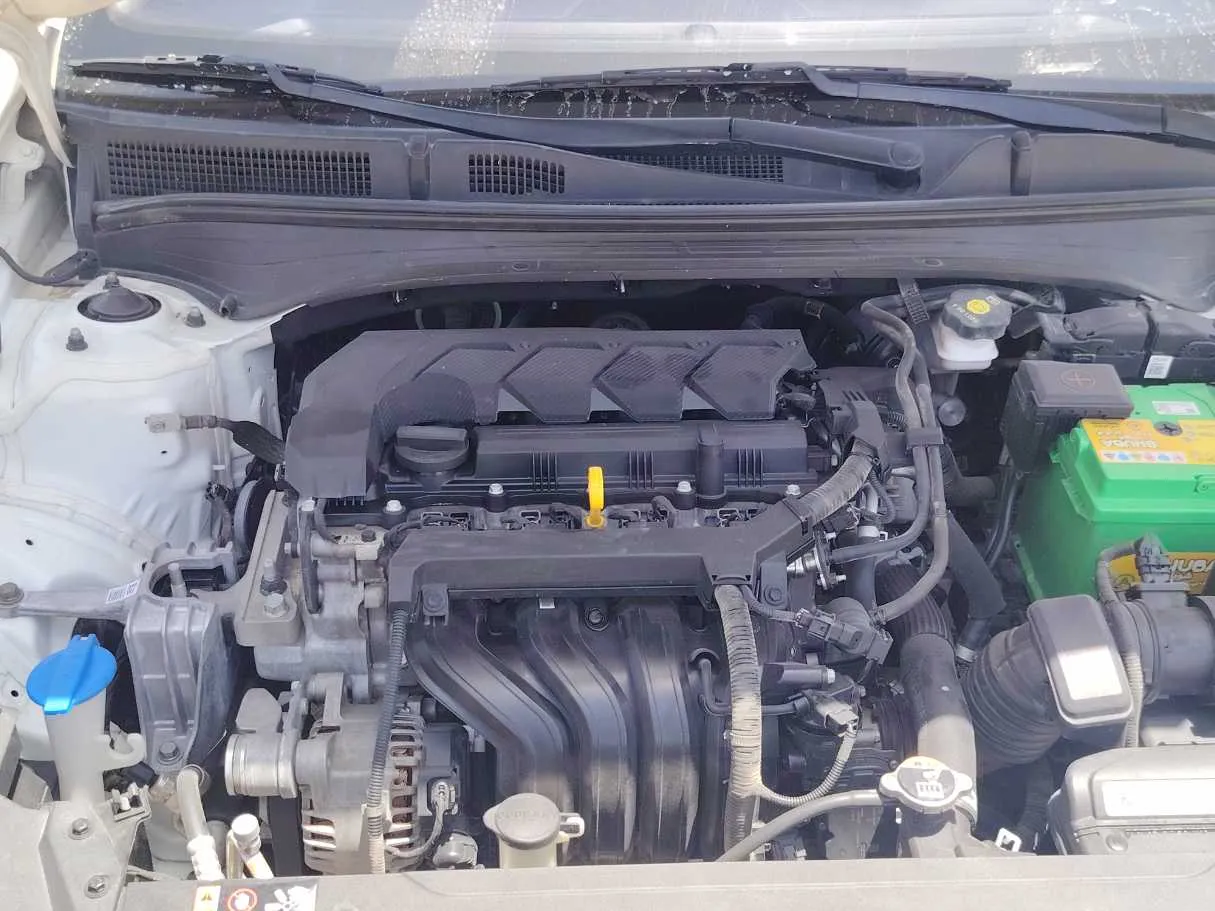 Car image 35