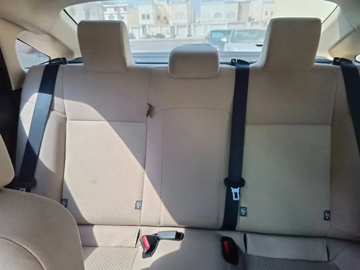 Car image 20