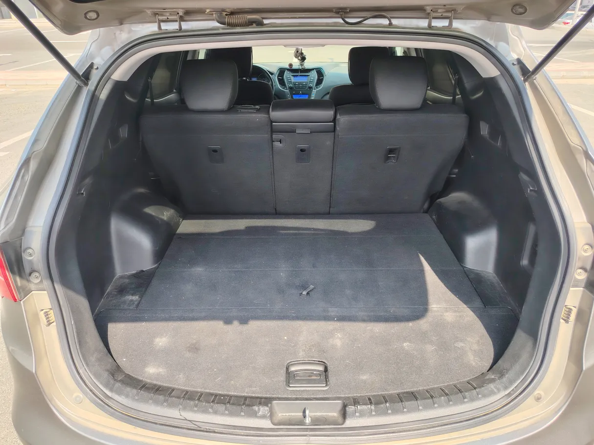 Car image 26