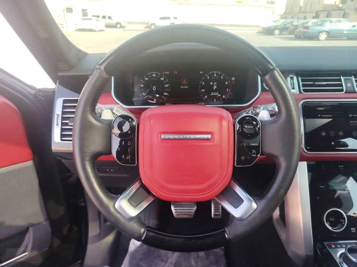 Car image 24