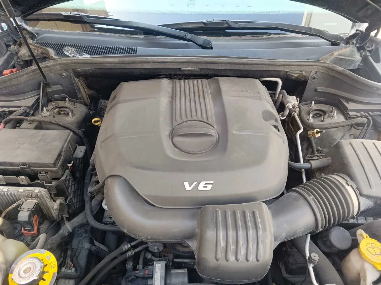 Car image 39