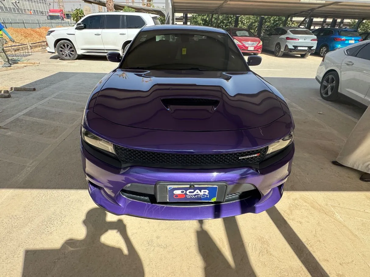 Car image 2