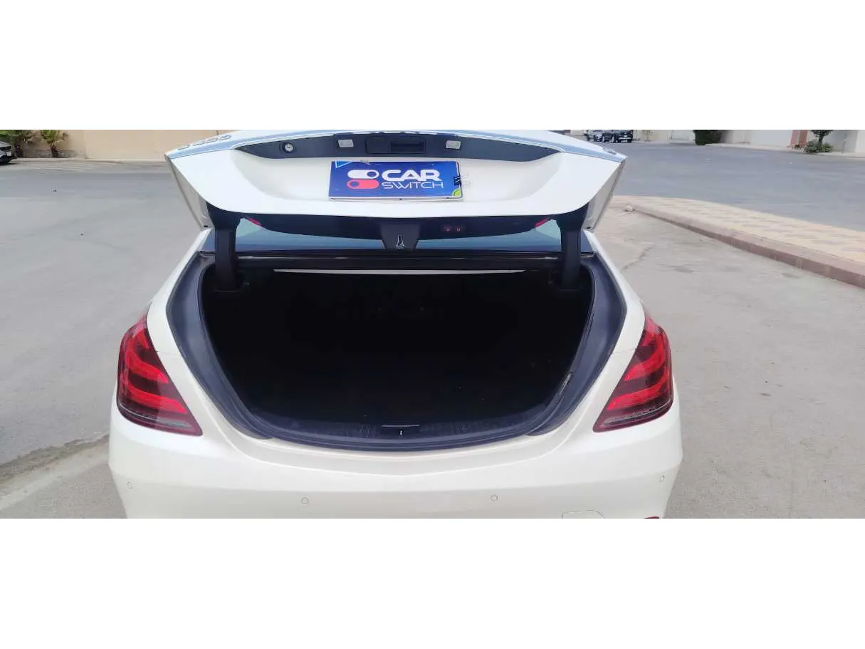 Car image 20