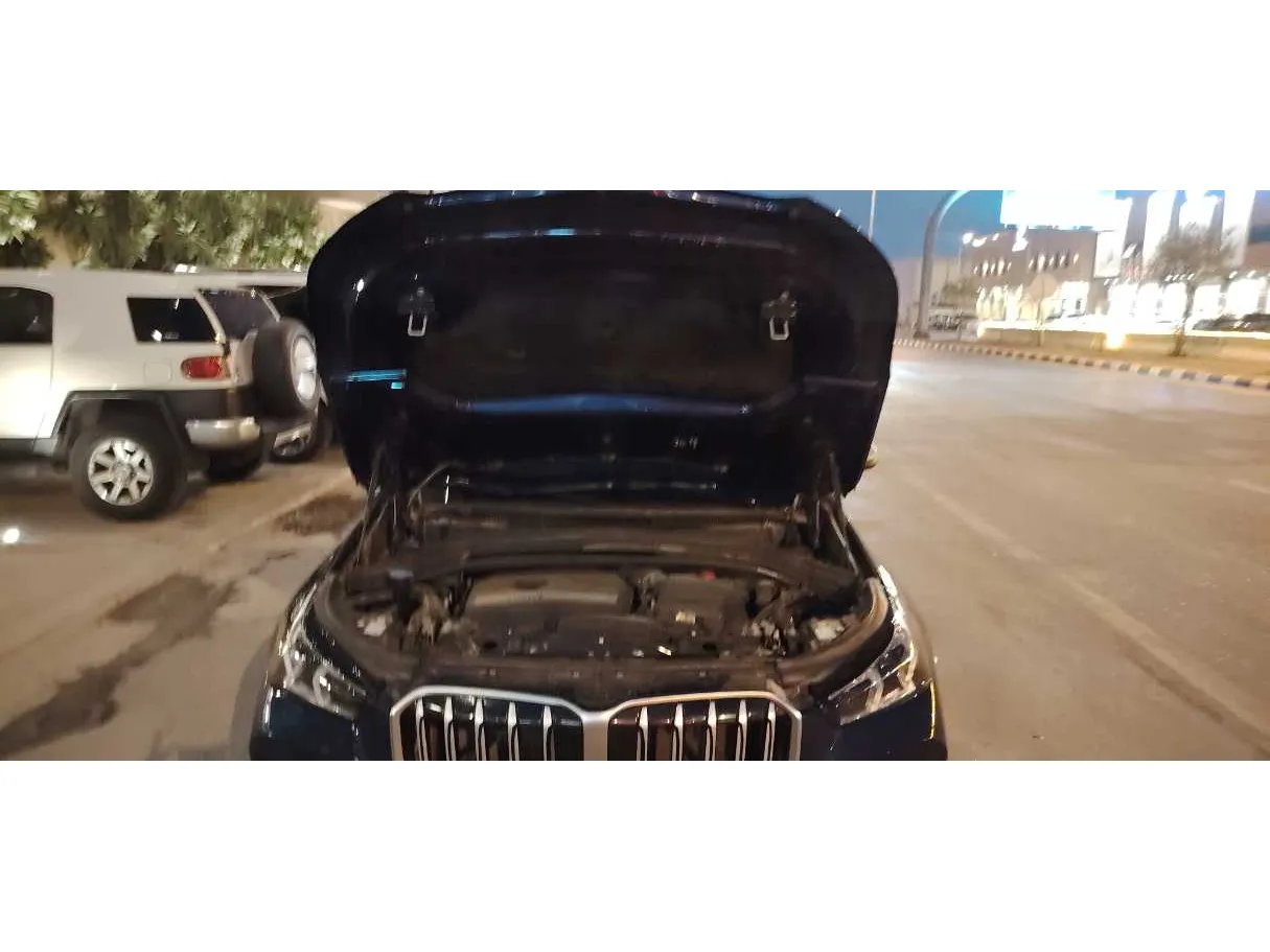 Car image 27
