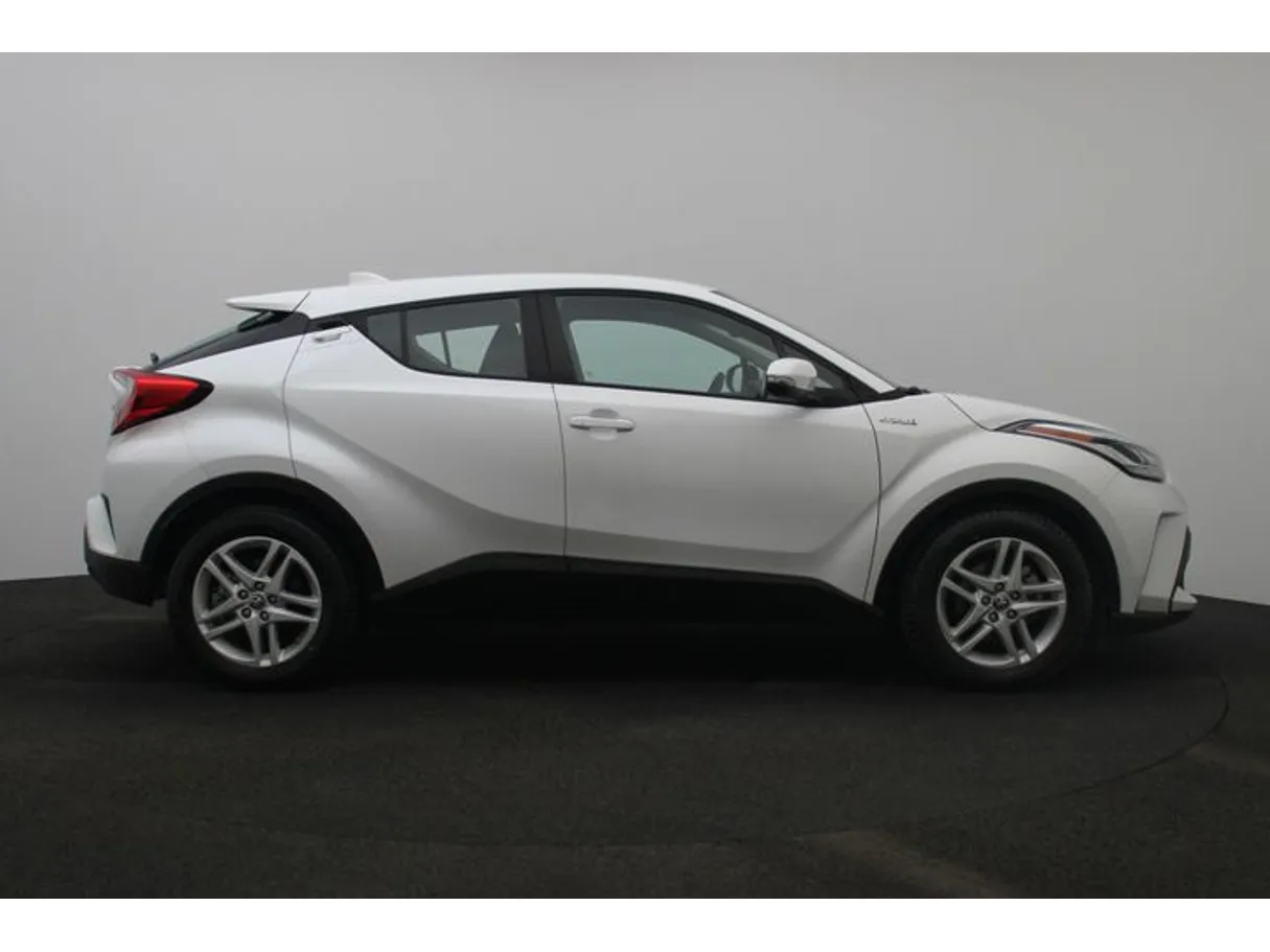 Car image 13
