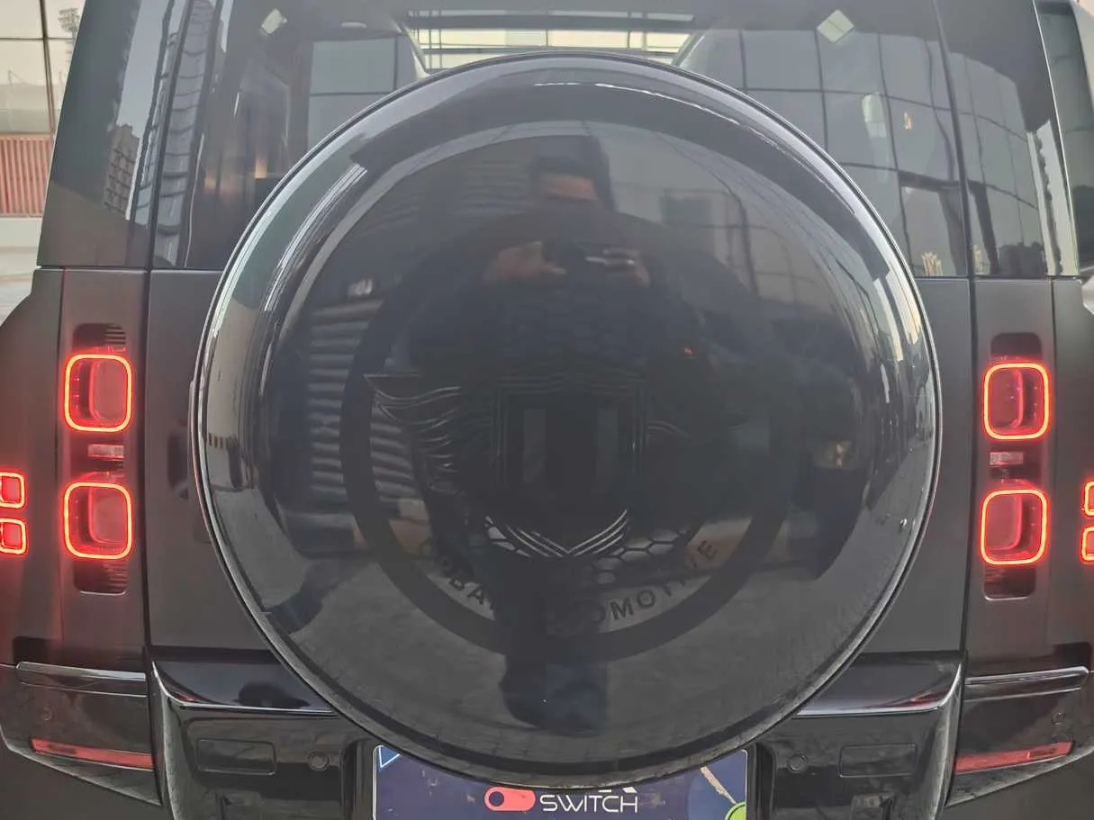 Car image 21