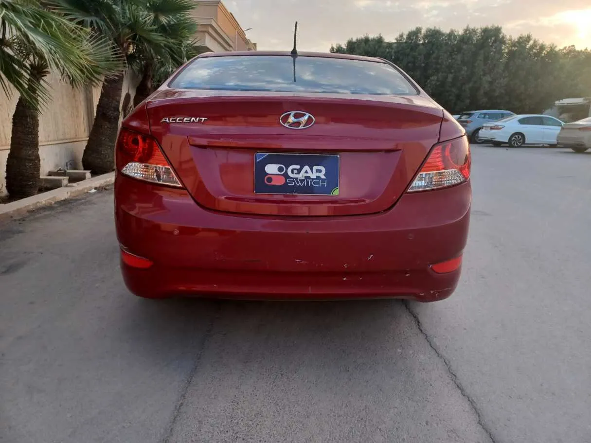 Car image 6