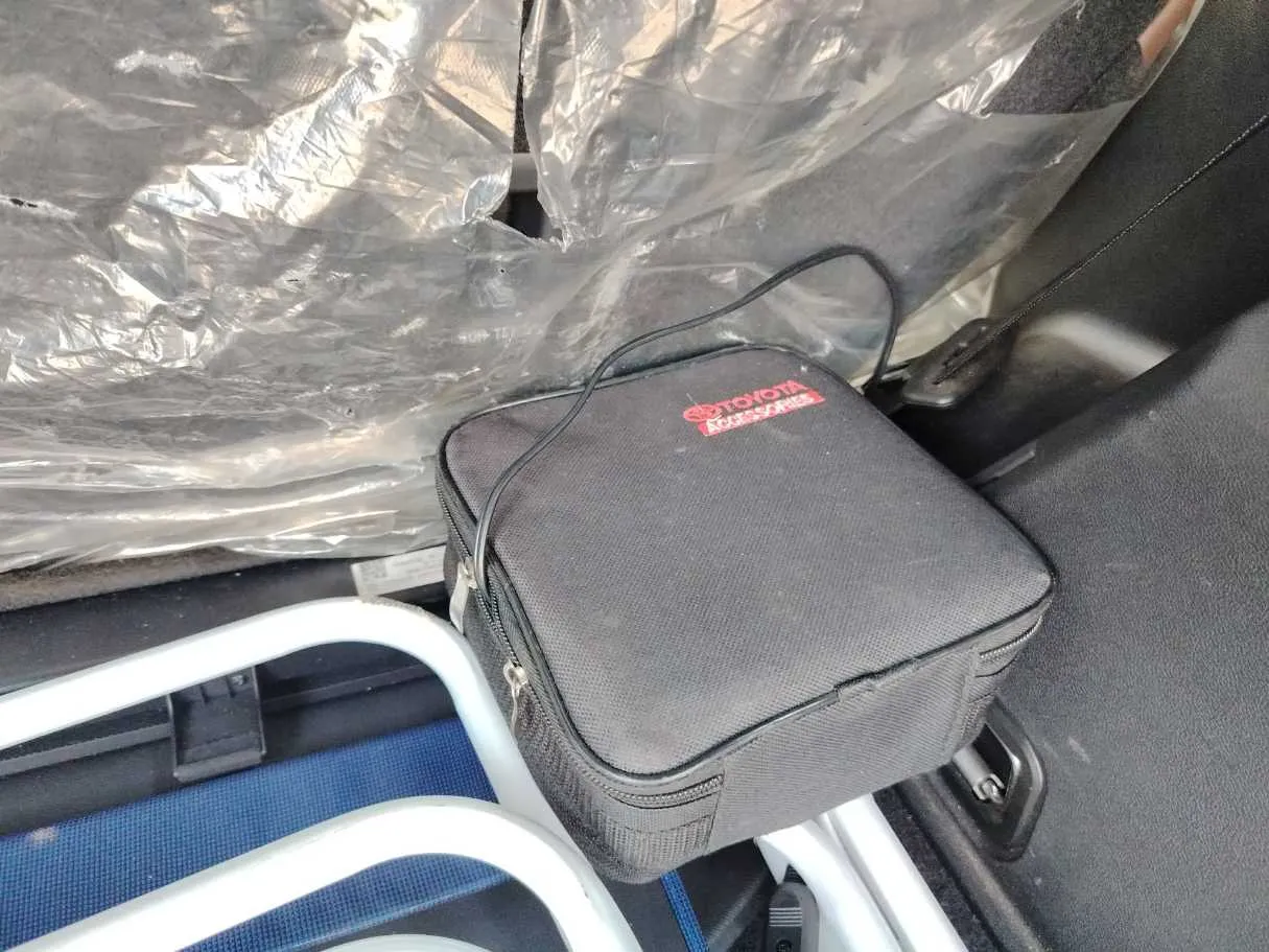 Car image 48