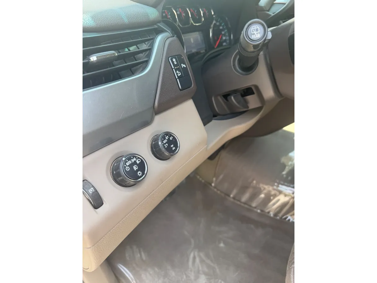 Car image 22