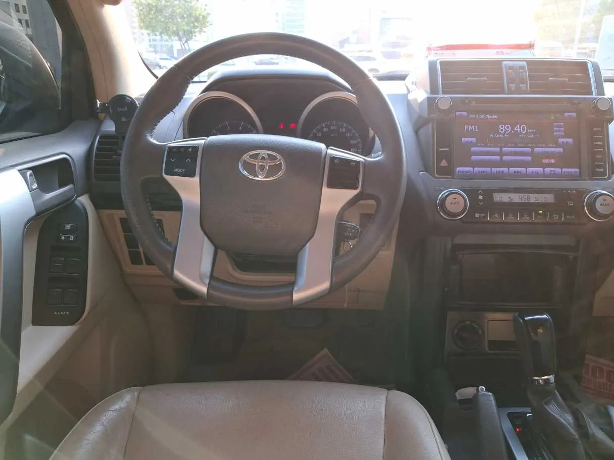 Car image 17