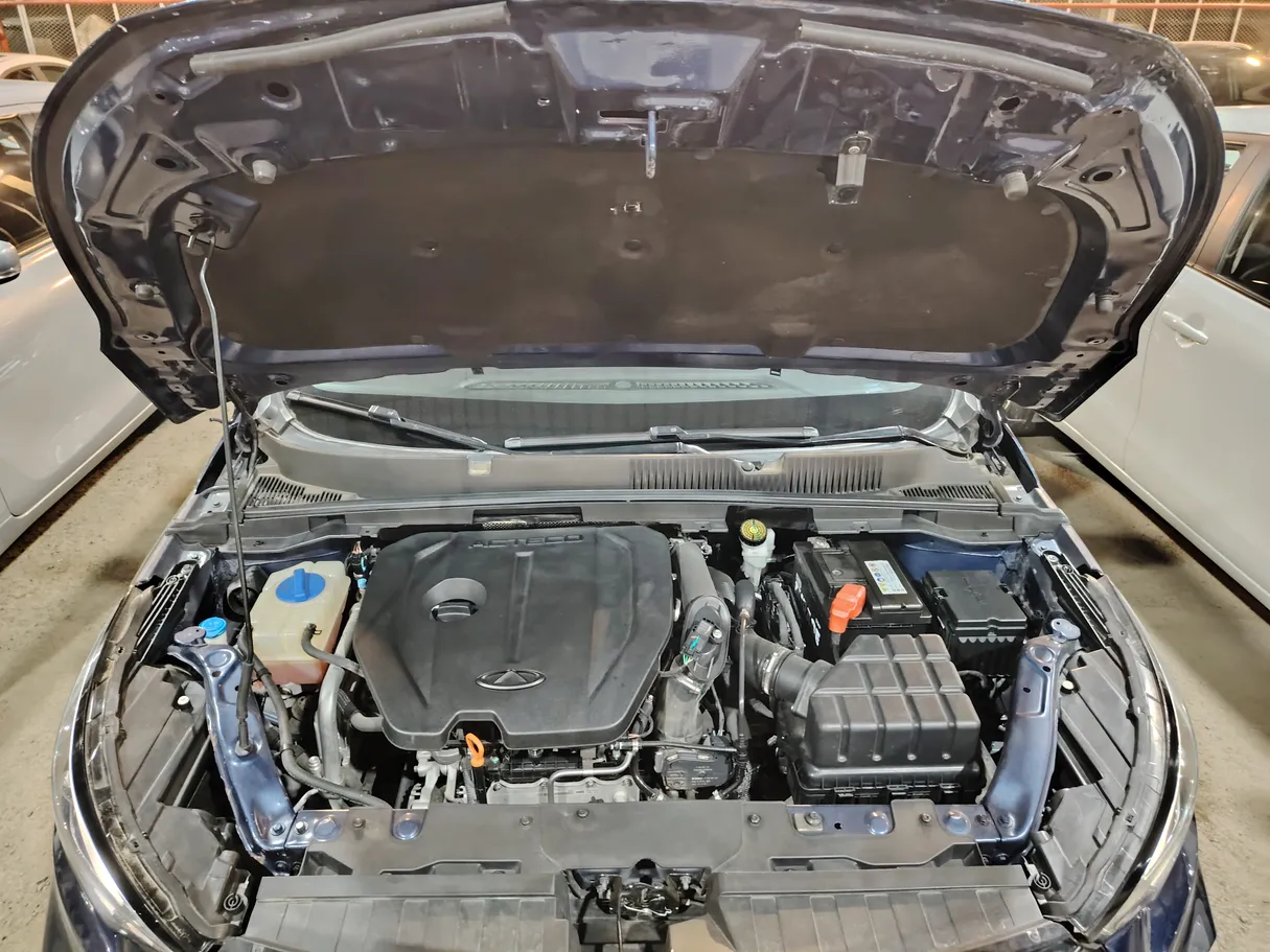Car image 28