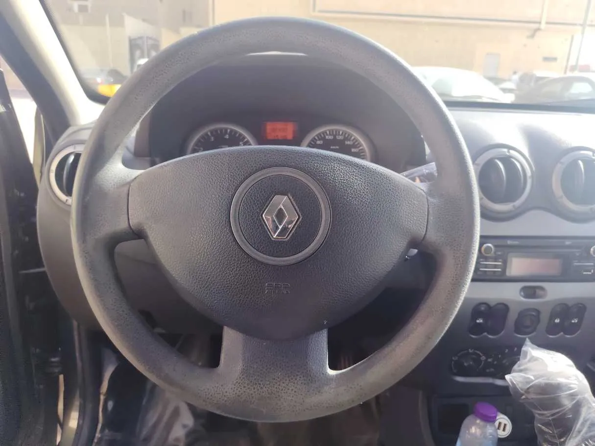 Car image 23