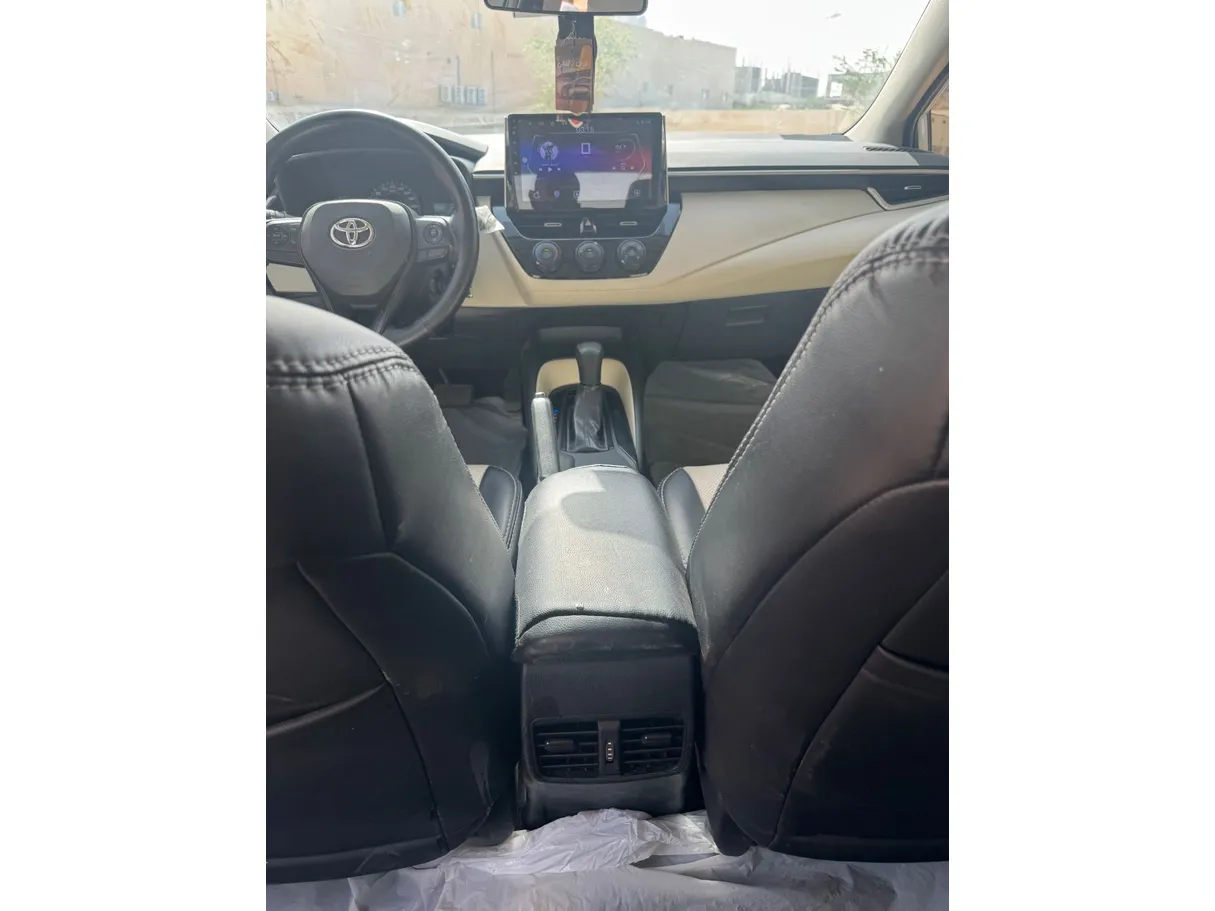 Car image 18