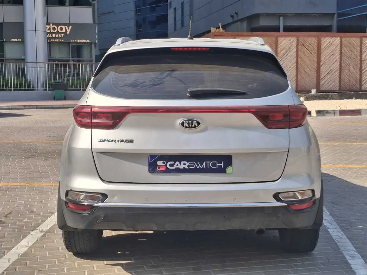 Car image 6