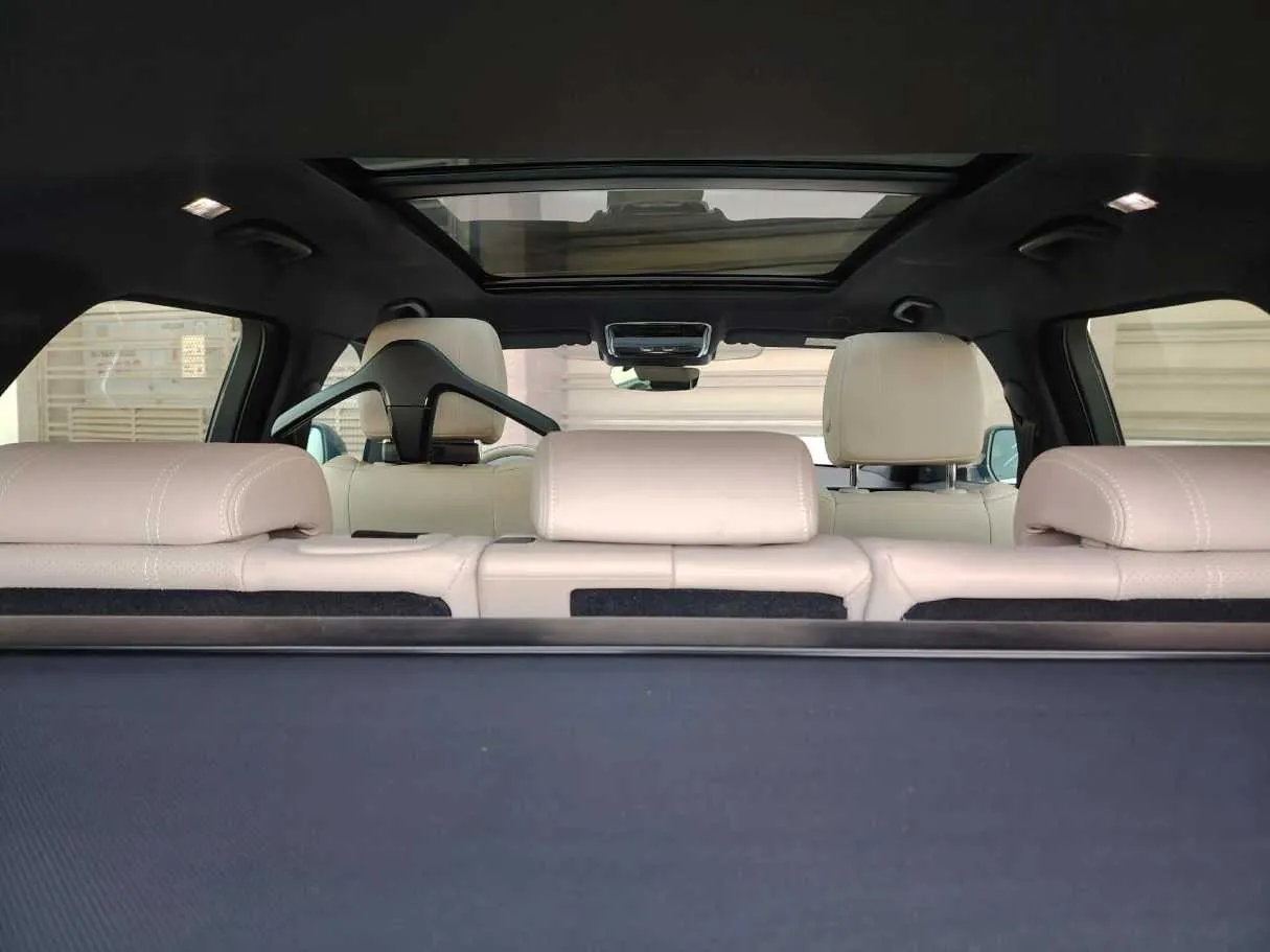 Car image 47