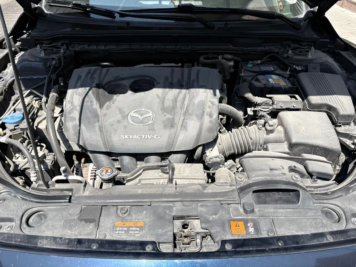 Car image 27