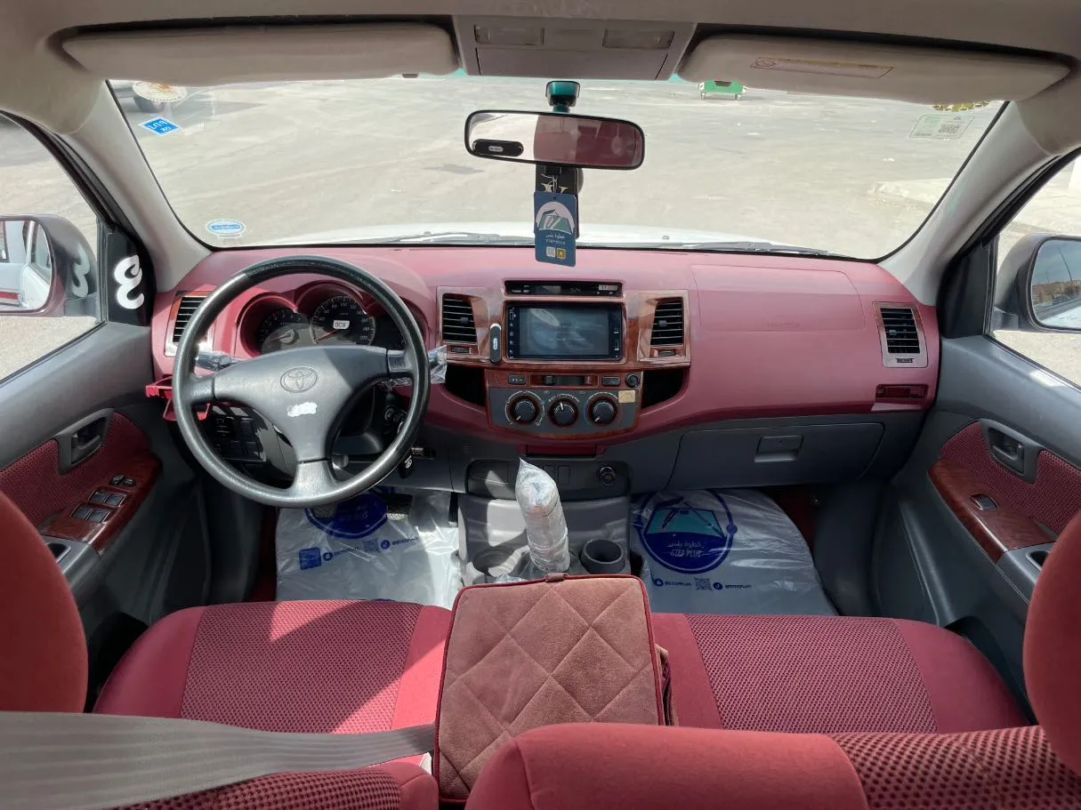 Car image 17