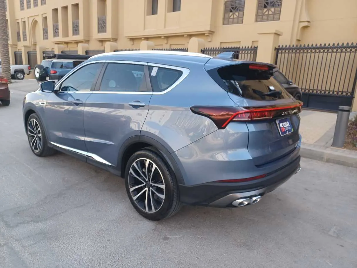 Car image 7