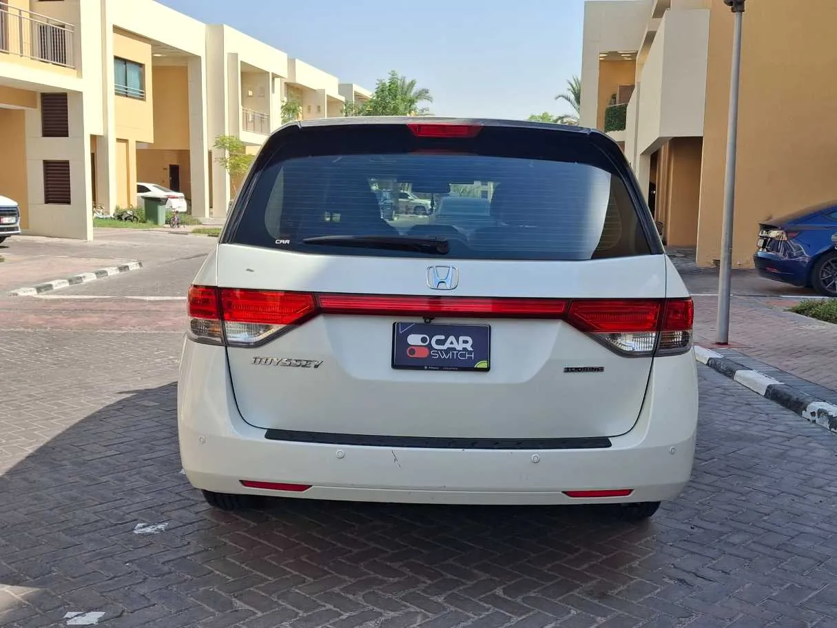 Car image 6