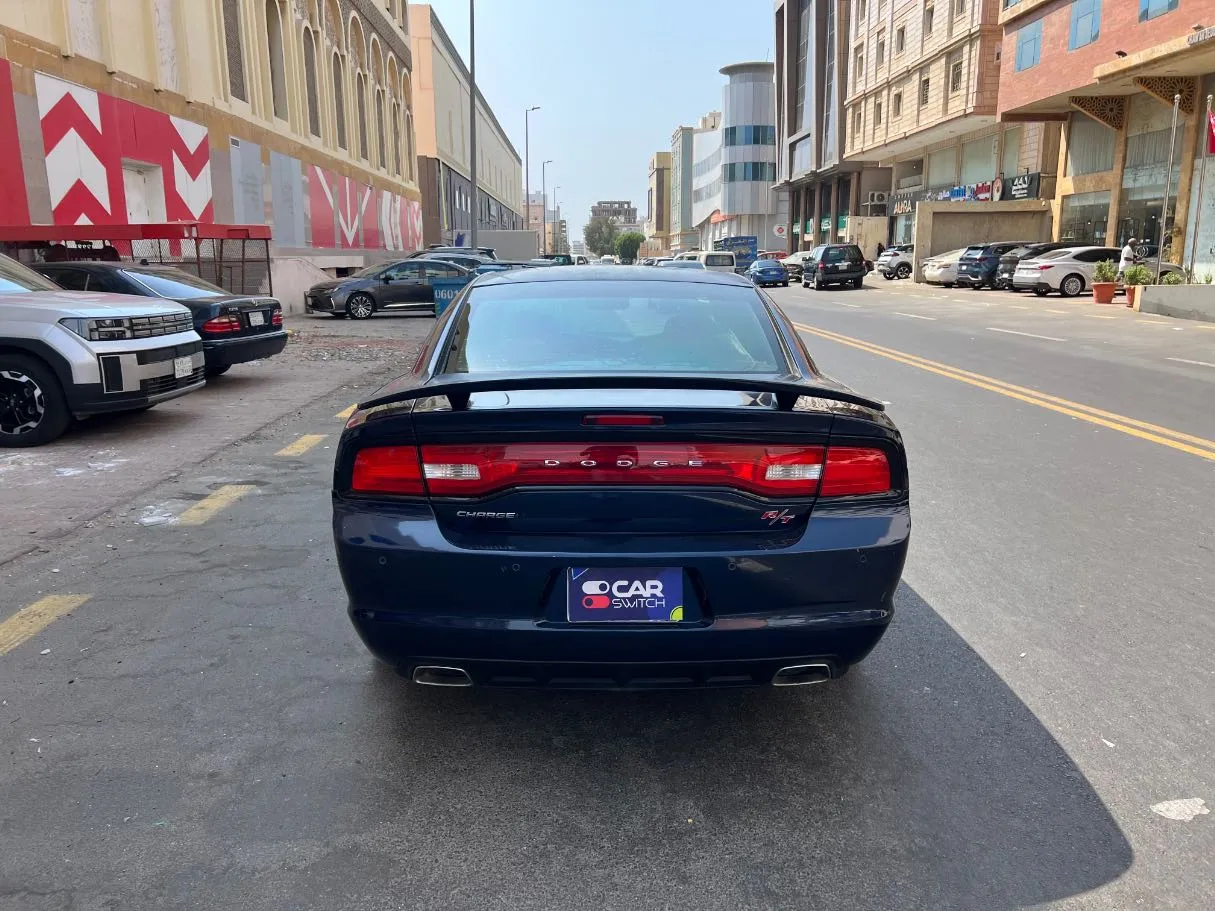 Car image 6