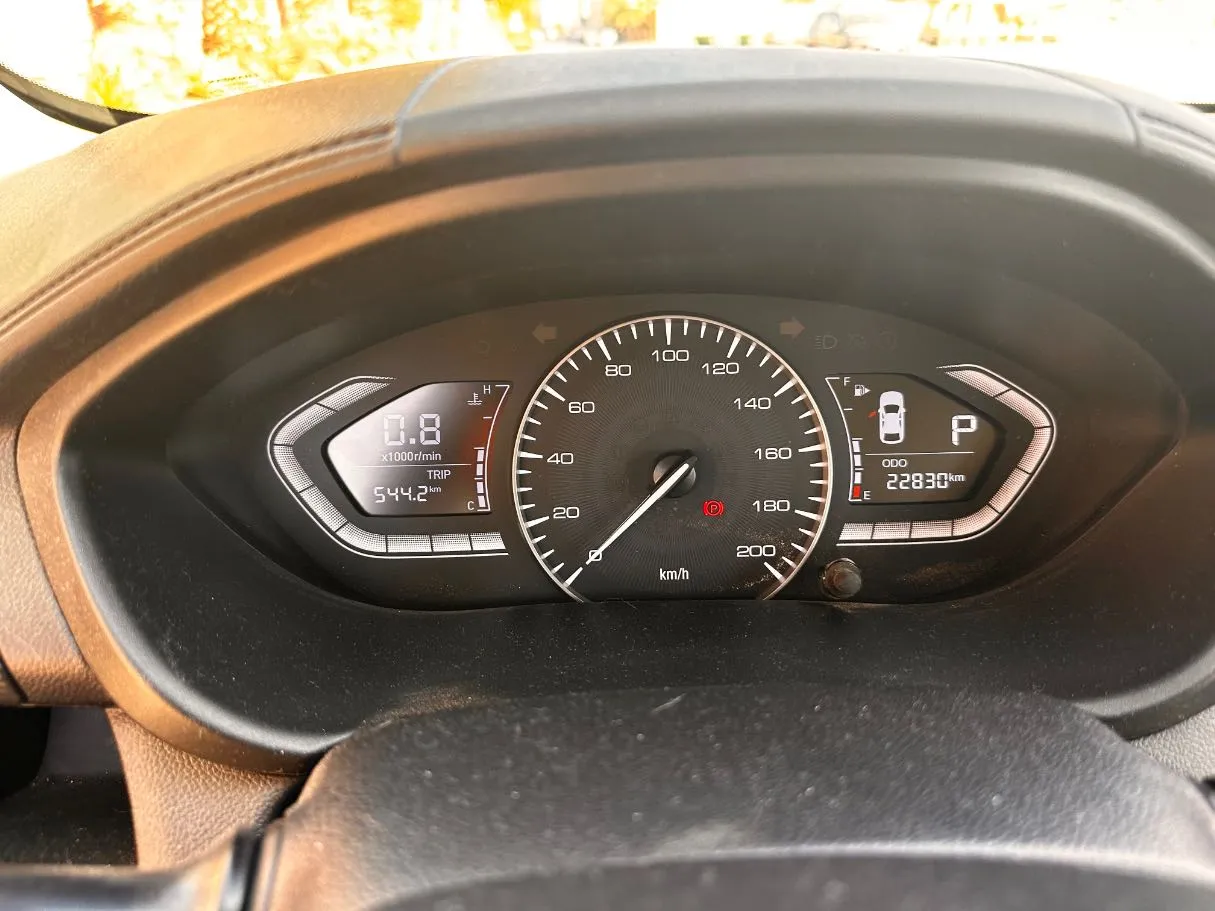 Car image 20