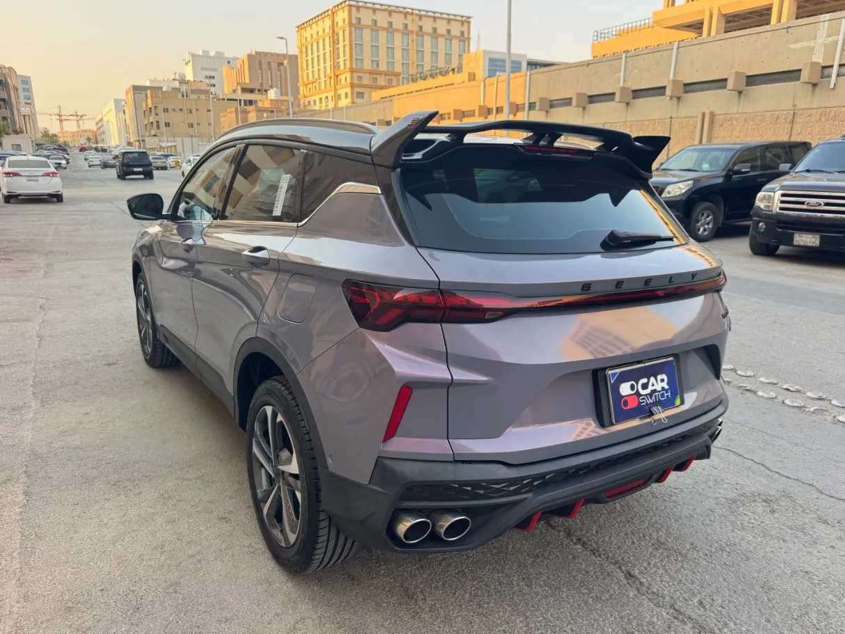 Car image 7